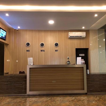 Kirei Hotel Bantaeng ภายนอก รูปภาพ