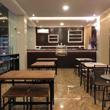 Kirei Hotel Bantaeng ภายนอก รูปภาพ