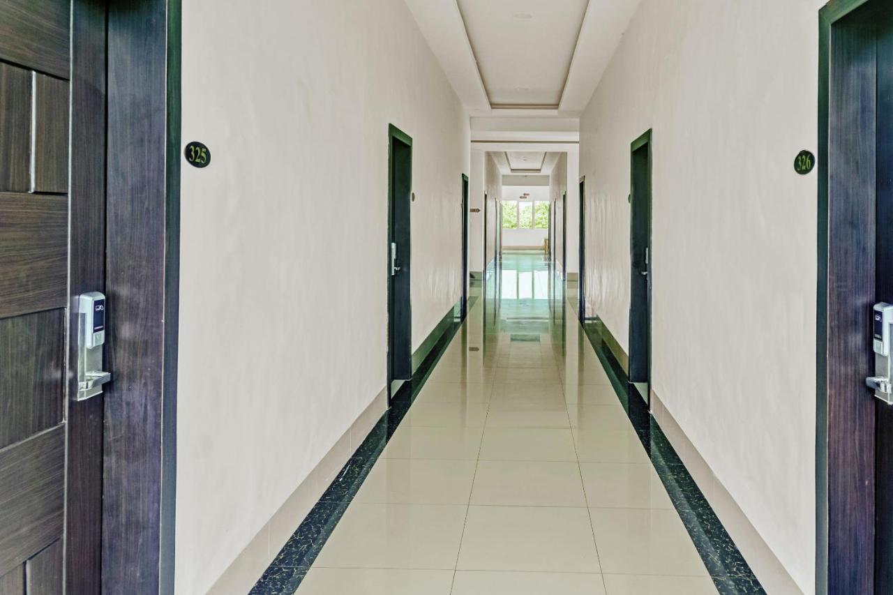 Kirei Hotel Bantaeng ภายนอก รูปภาพ