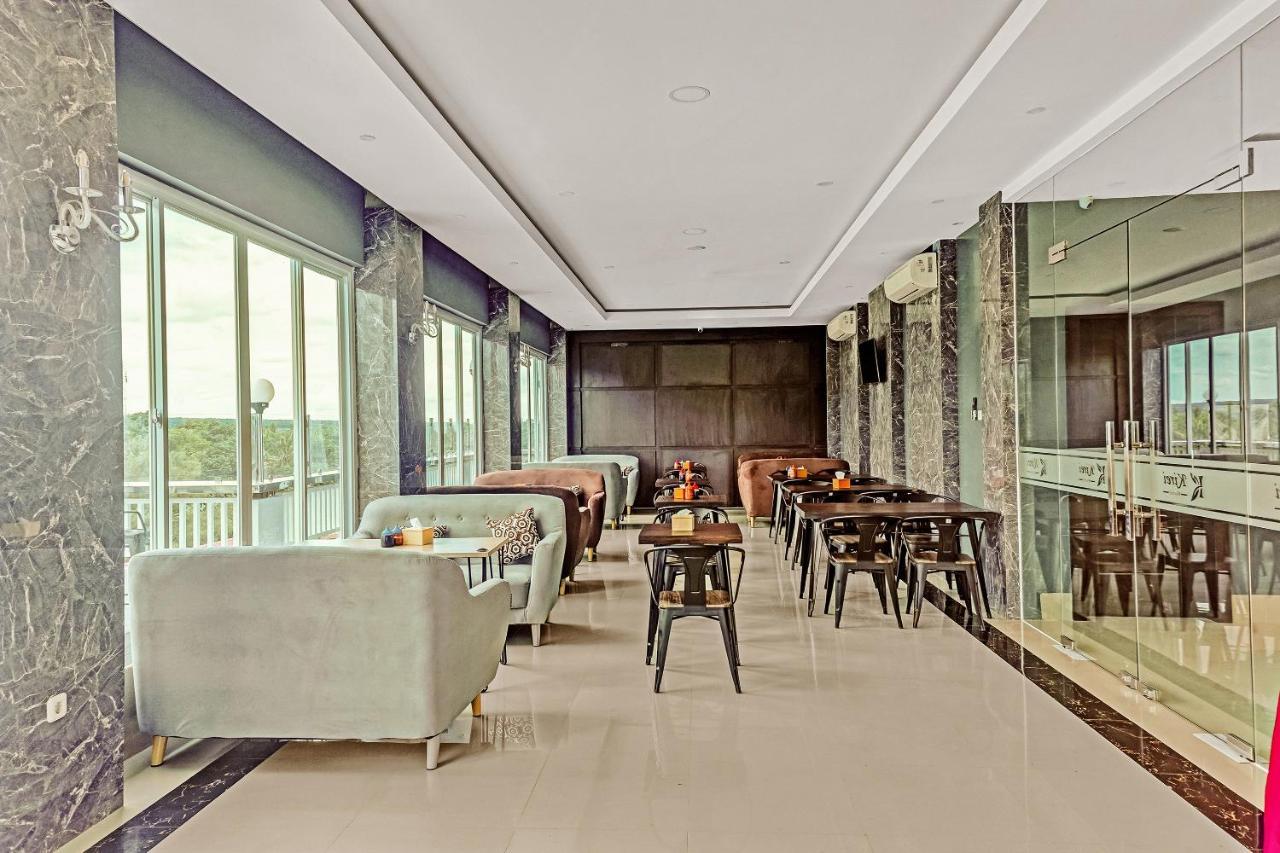 Kirei Hotel Bantaeng ภายนอก รูปภาพ