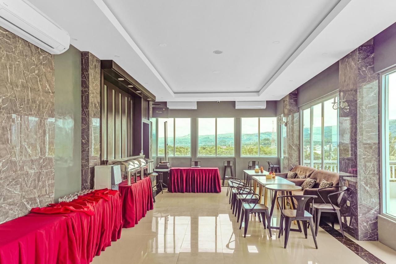 Kirei Hotel Bantaeng ภายนอก รูปภาพ