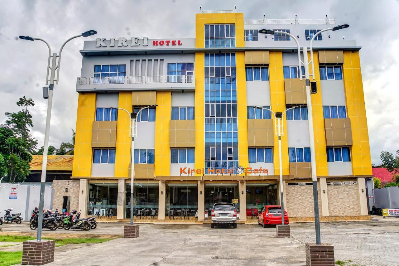 Kirei Hotel Bantaeng ภายนอก รูปภาพ