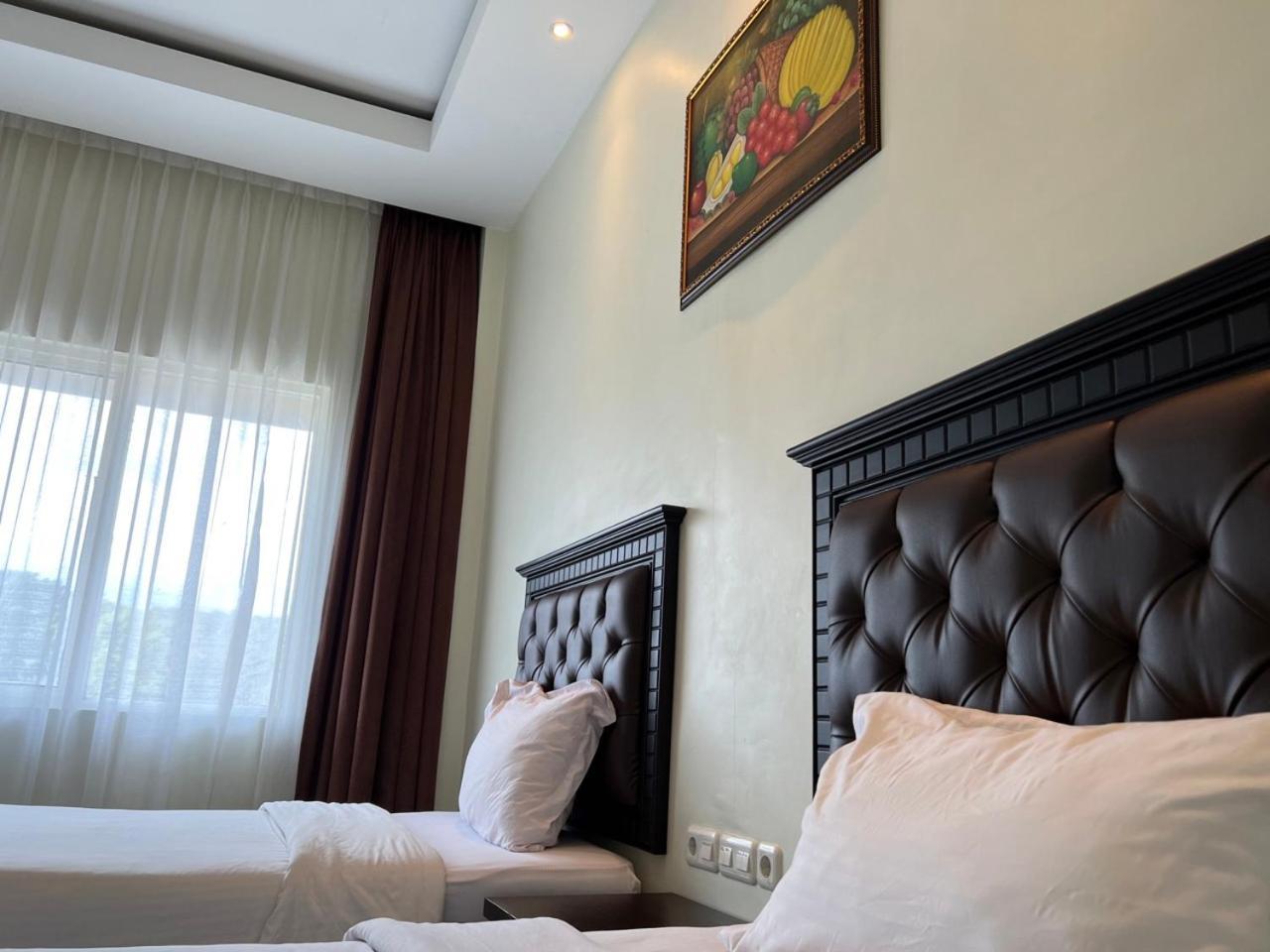 Kirei Hotel Bantaeng ภายนอก รูปภาพ
