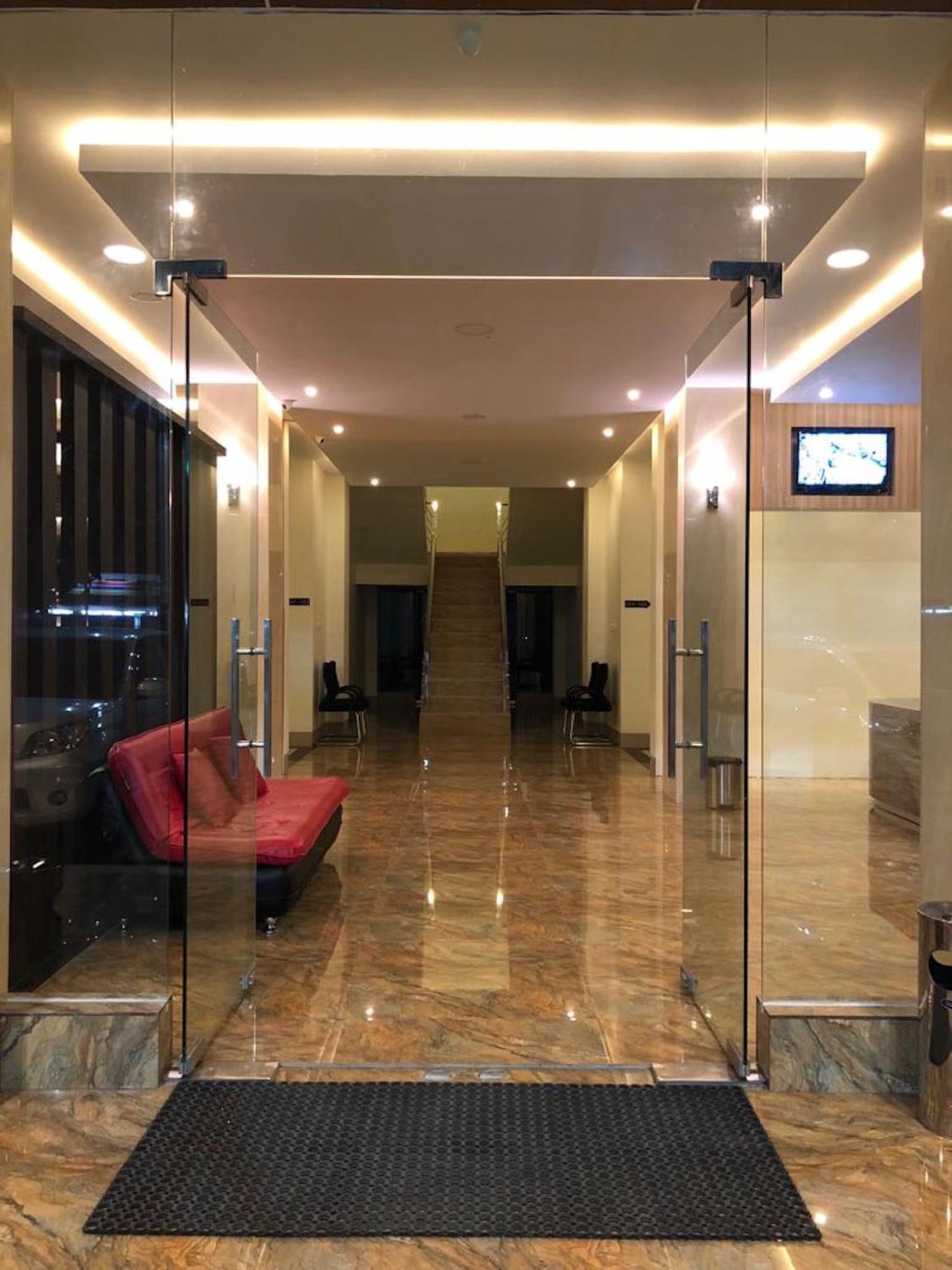 Kirei Hotel Bantaeng ภายนอก รูปภาพ