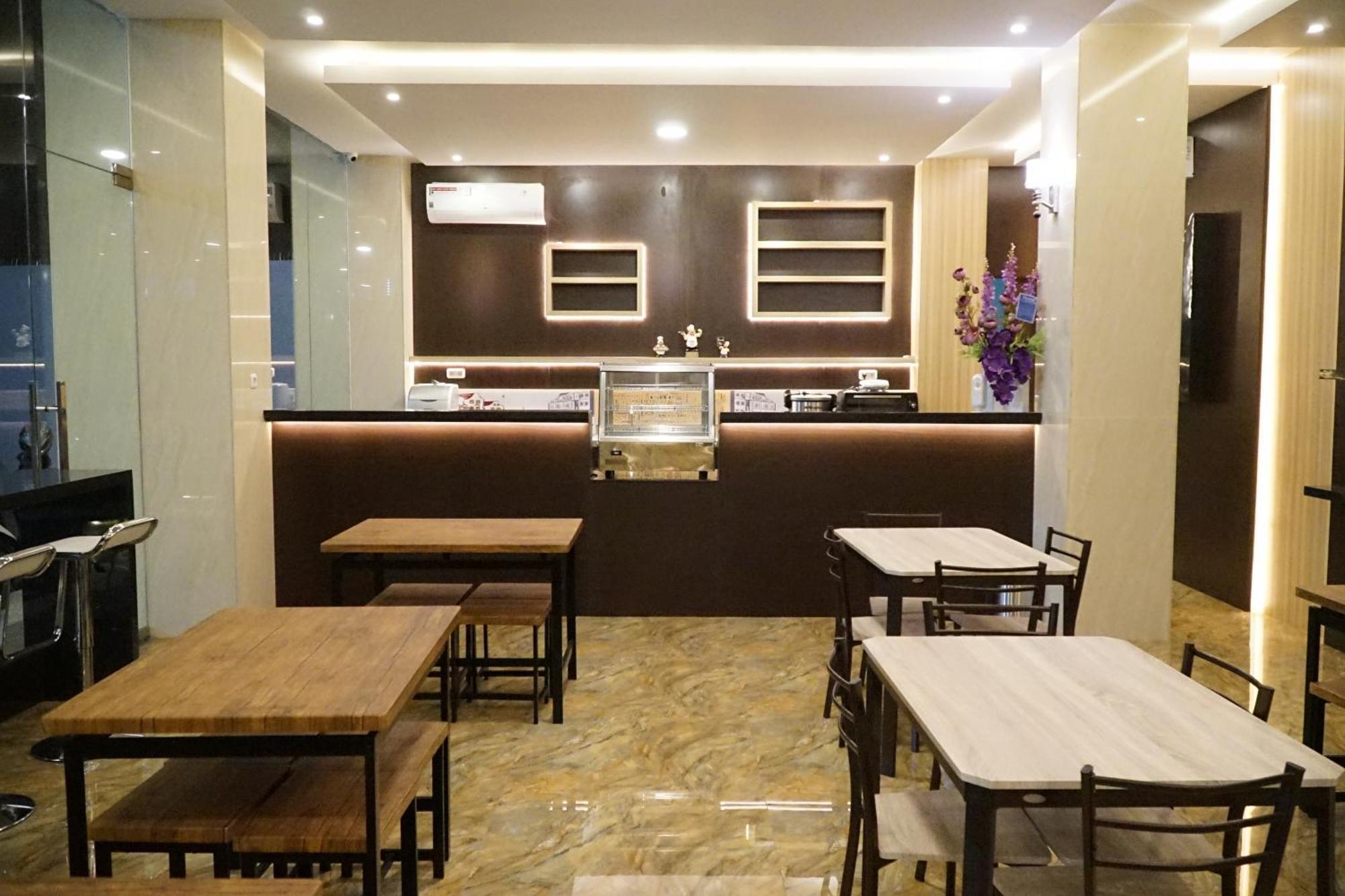 Kirei Hotel Bantaeng ภายนอก รูปภาพ